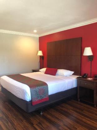 Ramada By Wyndham Torrance Quarto foto