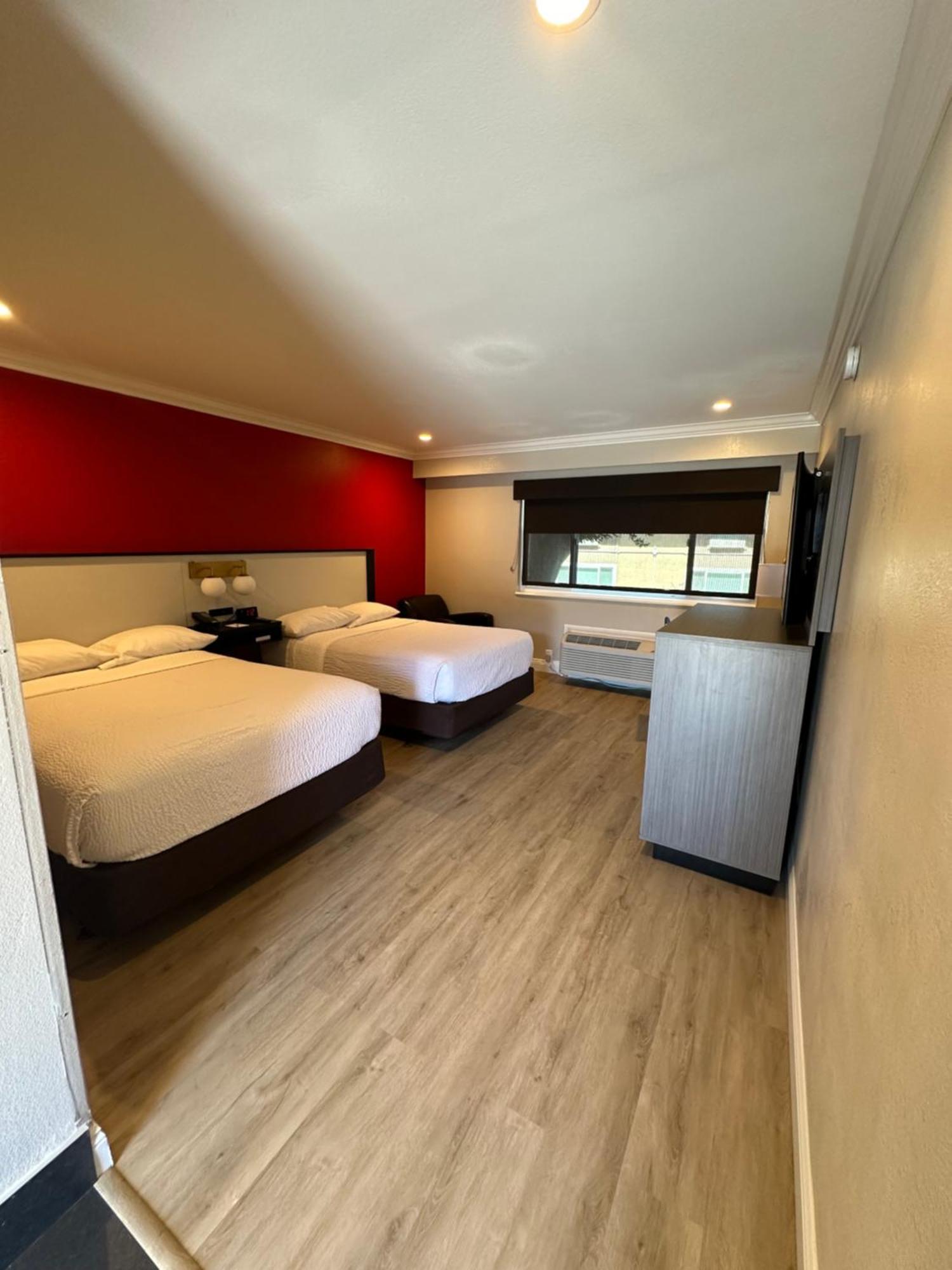 Ramada By Wyndham Torrance Exterior foto
