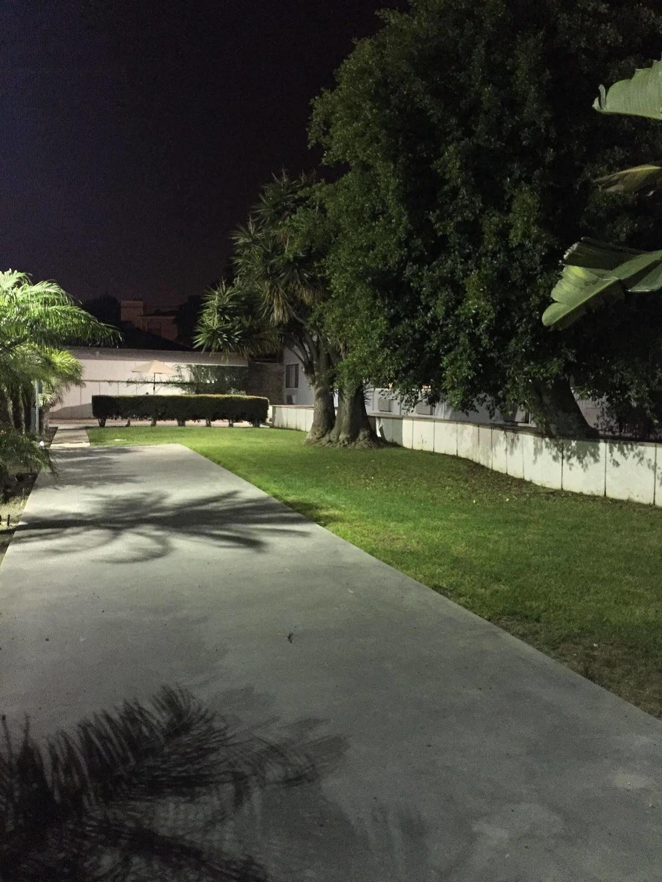 Ramada By Wyndham Torrance Exterior foto